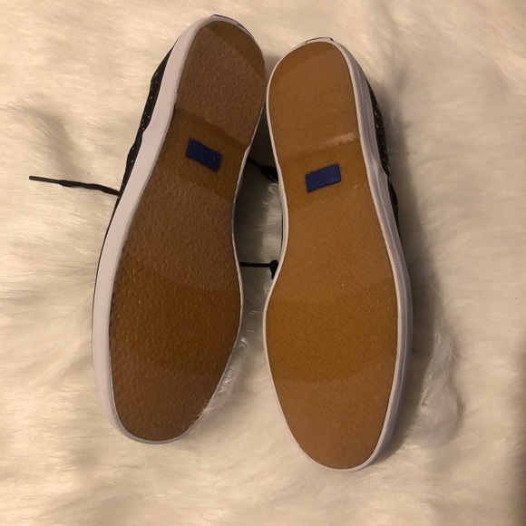 Keds Block with Stars Size 6 - Picture 3 of 3
